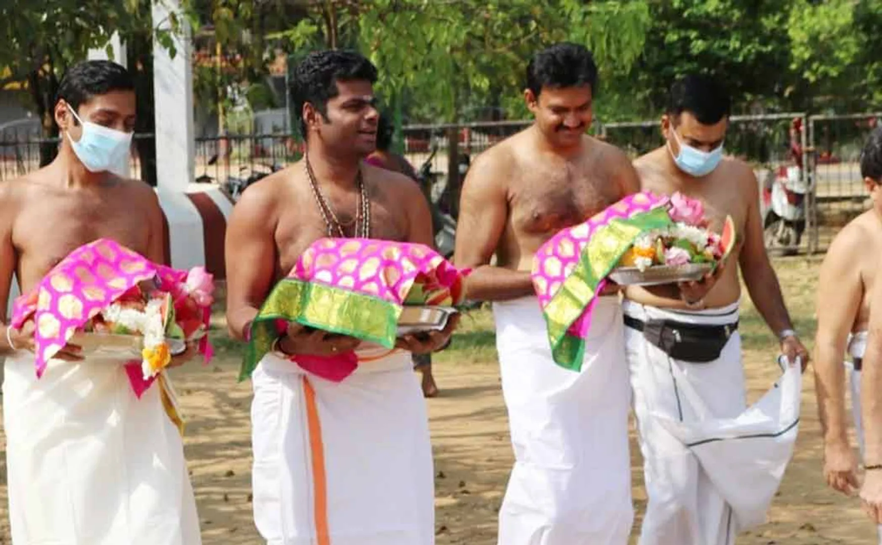 Annamalai Worship at Nallur Kandasamy Temple