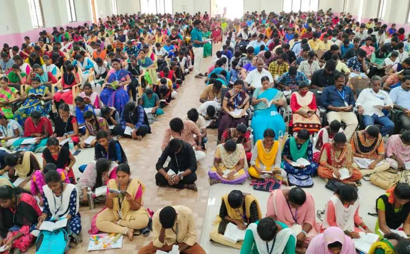 2 hour non-stop book reading show for world record!
