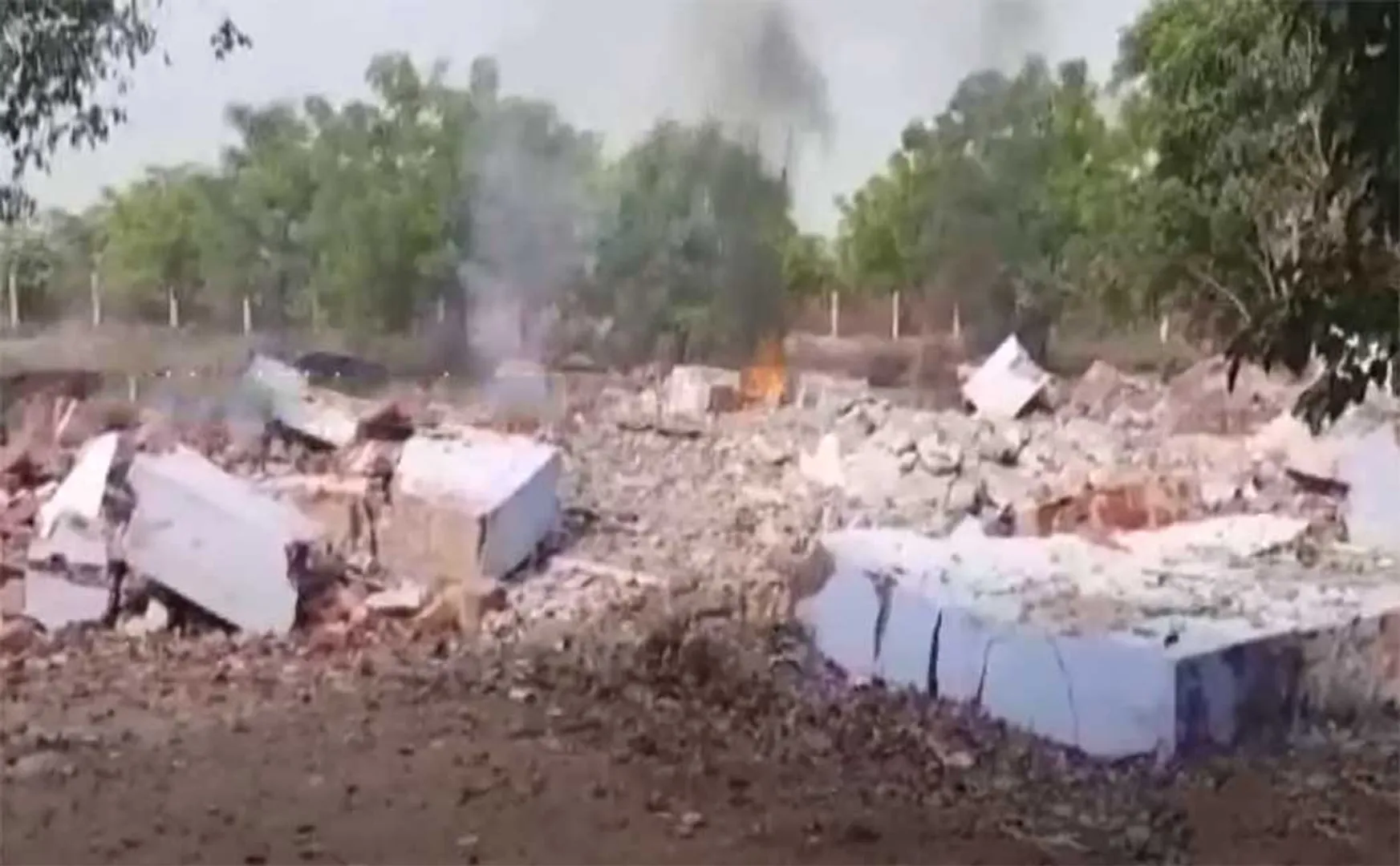 Case filed against the owner of the firecracker factory in 3 sections!