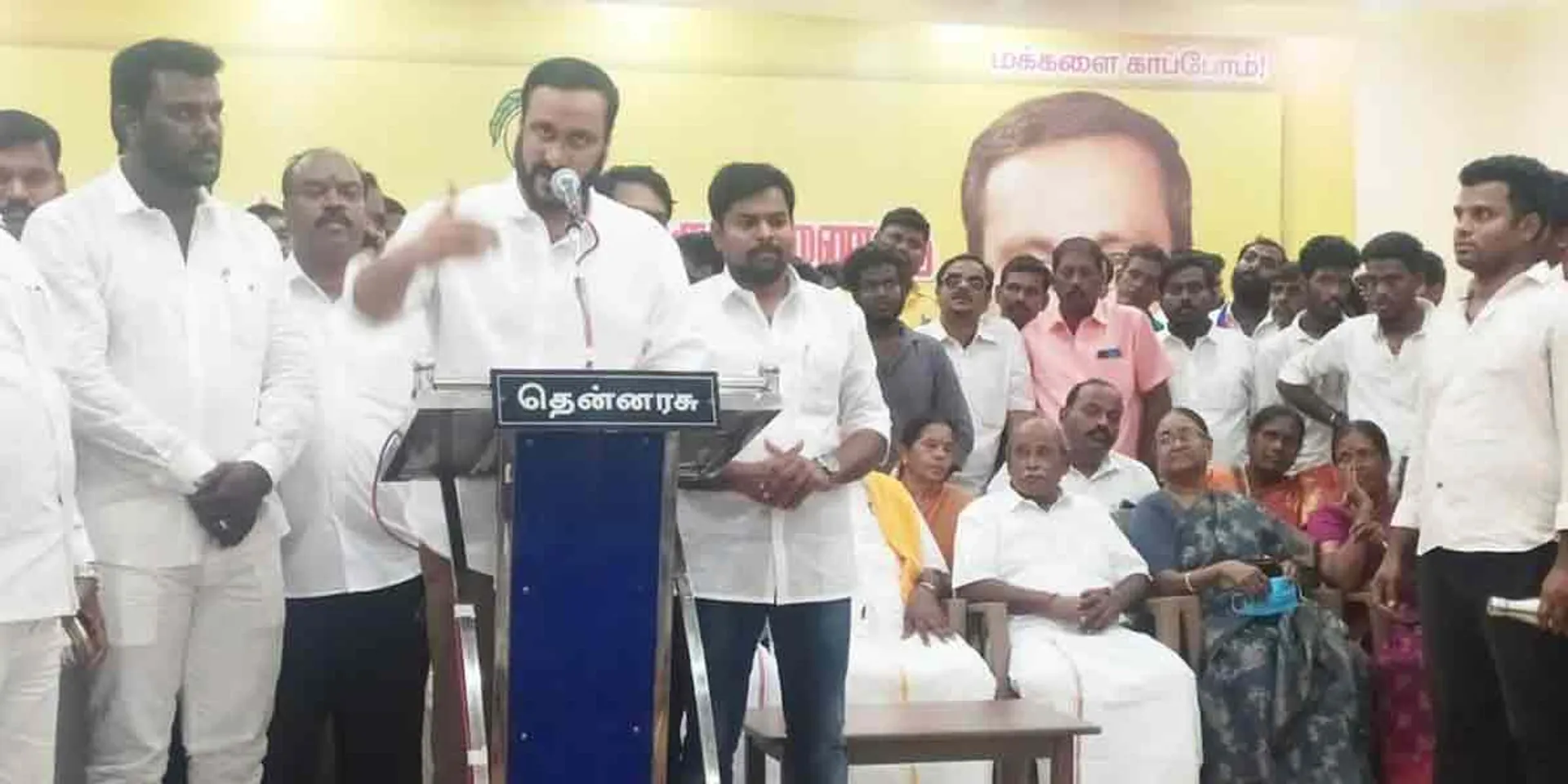  "No matter how much any party gives, it will not be taken ... 2026 is the rule of PMK" -Anbumani