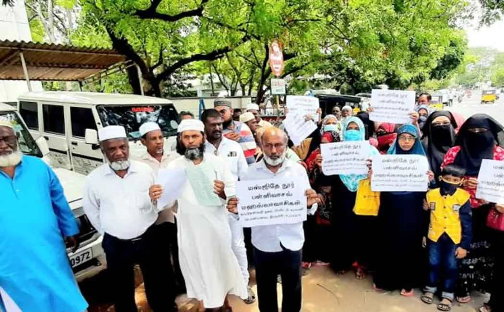 Noor Mosque Jamaat complains about their priest 