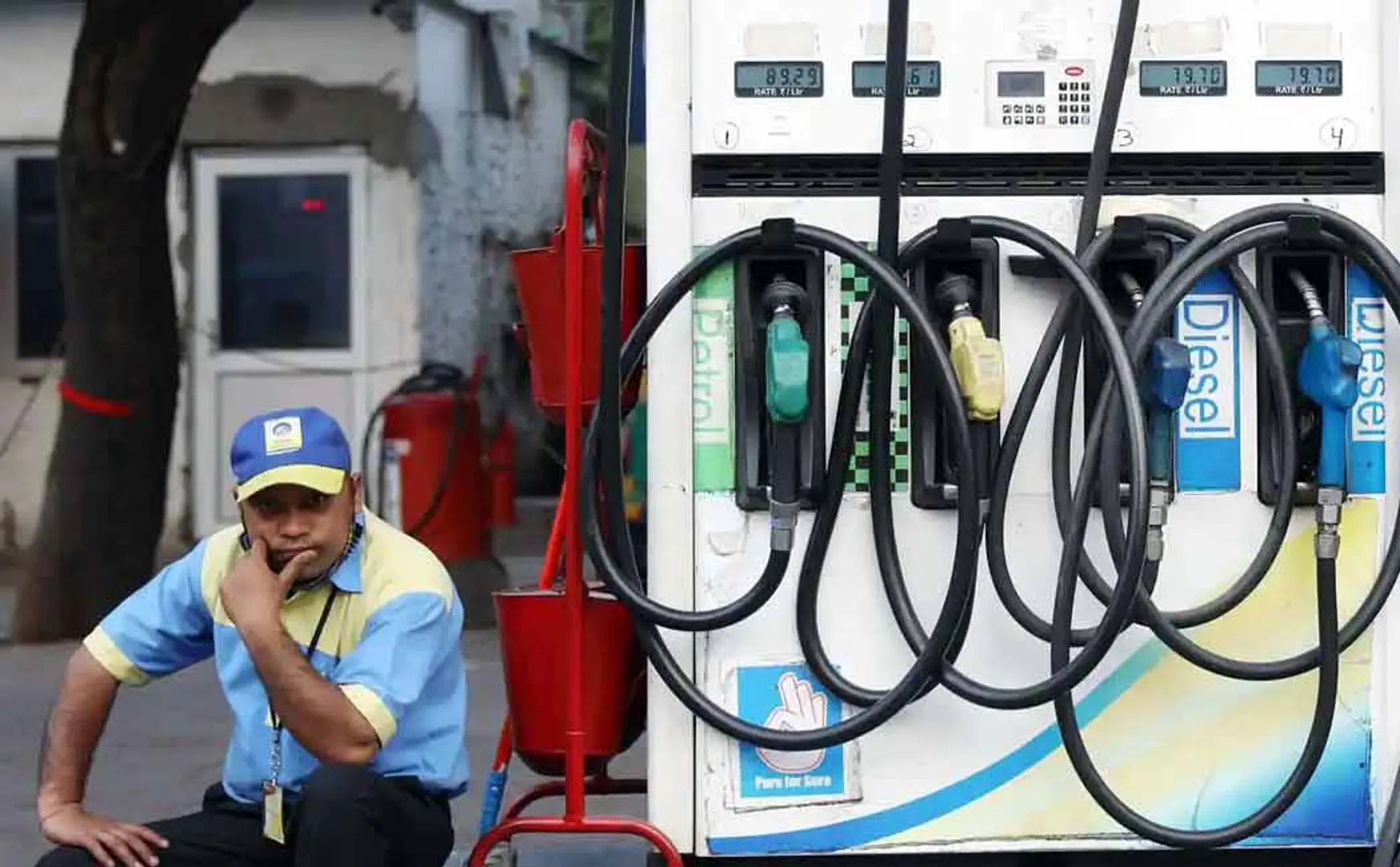 Petrol and diesel sales suspended in Sri Lanka