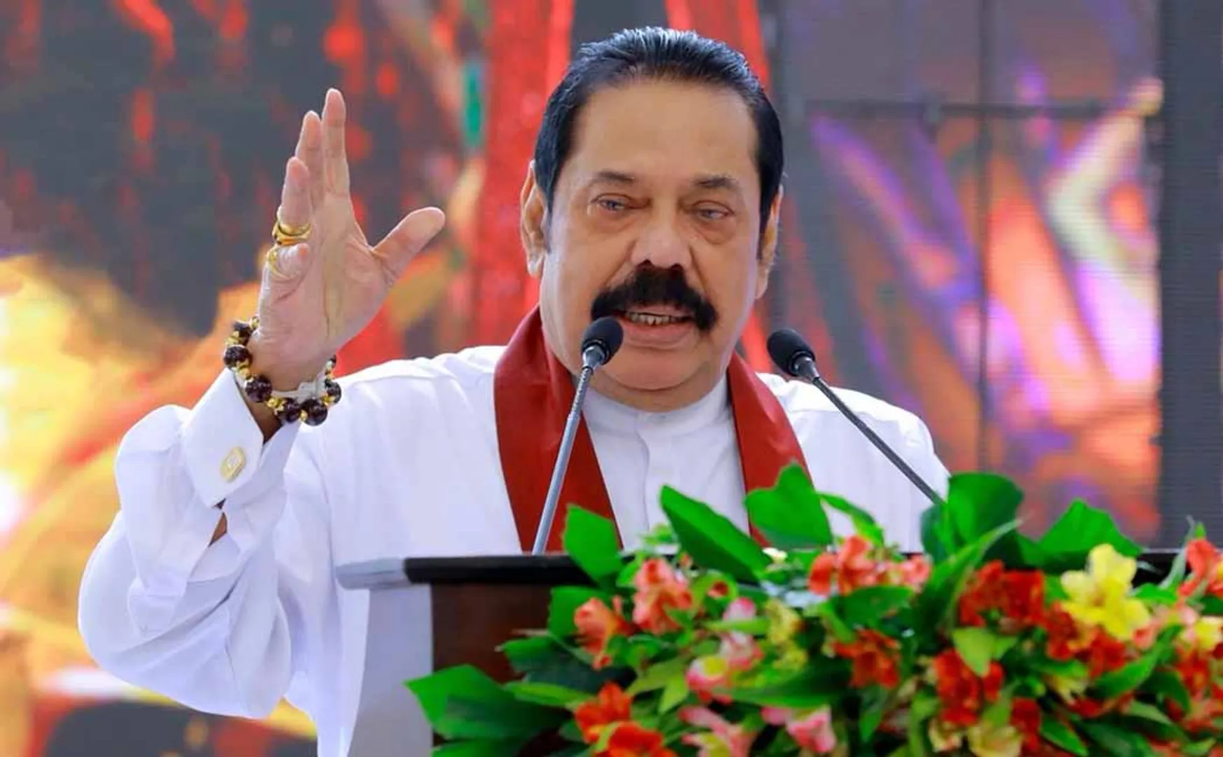 Mahinda Rajapaksa banned from fleeing abroad!