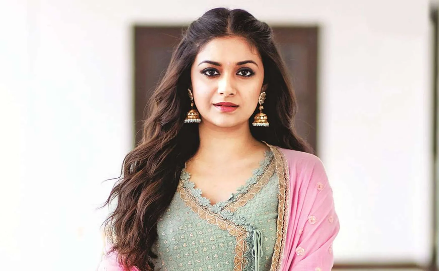 Keerthi Suresh showed Mass in Andhra; Photo goes viral