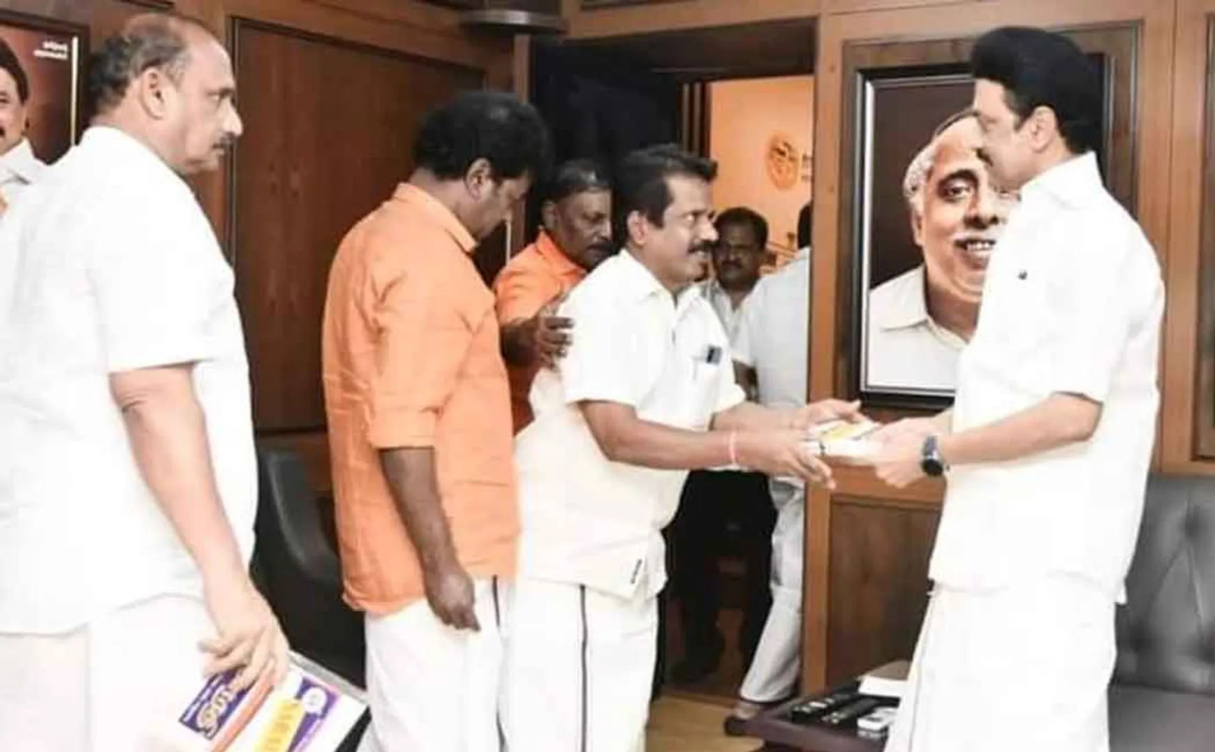 DMK internal party election! Pudukottai DMK met the Chief Minister and filed a petition!