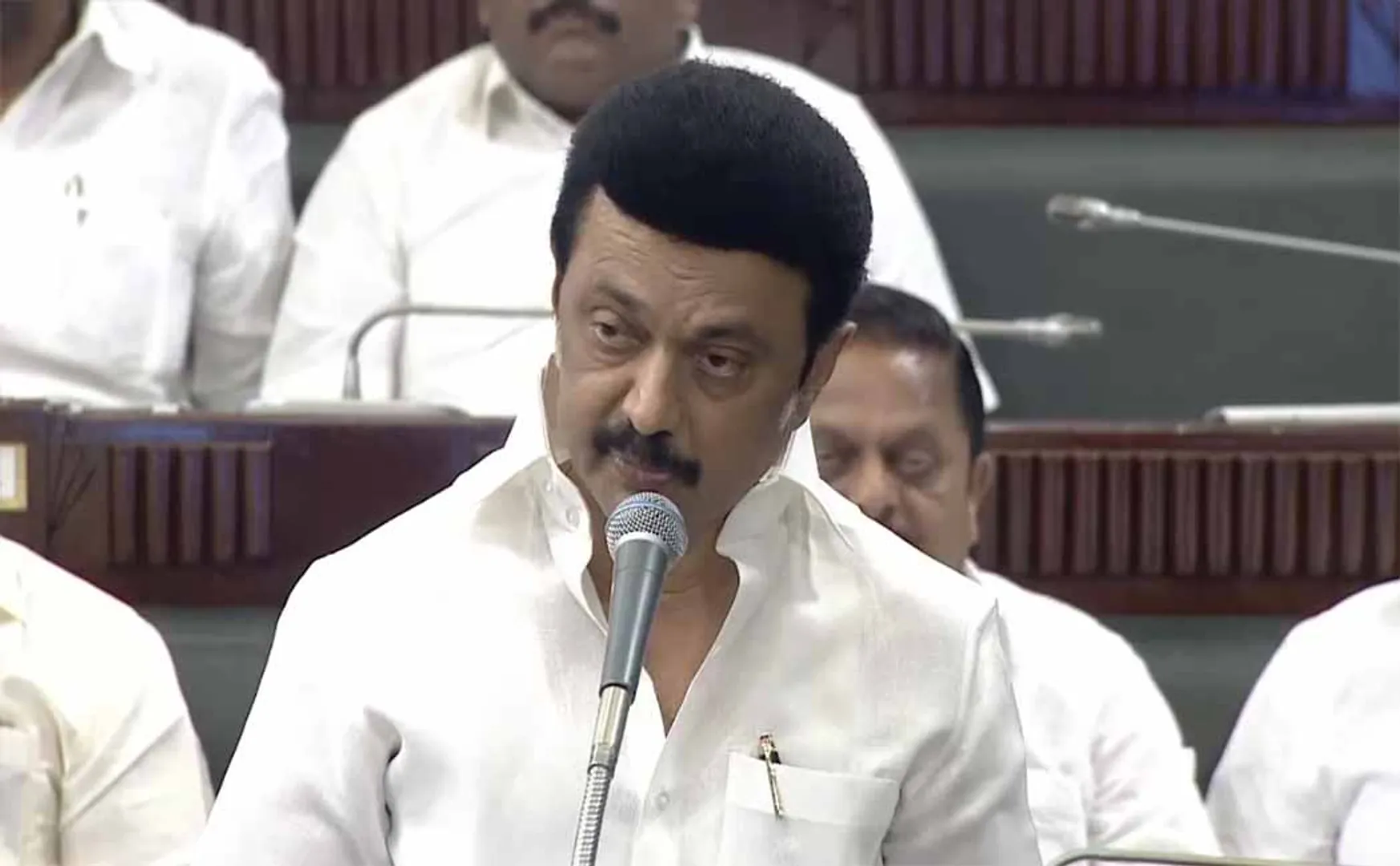 GOVERNMENT BUS CONDUCTOR INCIDENT CHIEF MINISTER ANNOUNCED THE FUND 