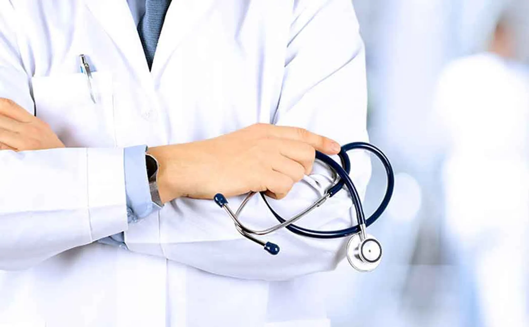 Female doctor locked up at home and tortured!  complains husband!