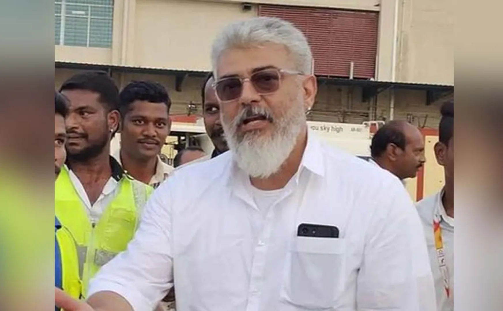 Ajith in stylish look; Photo goes viral