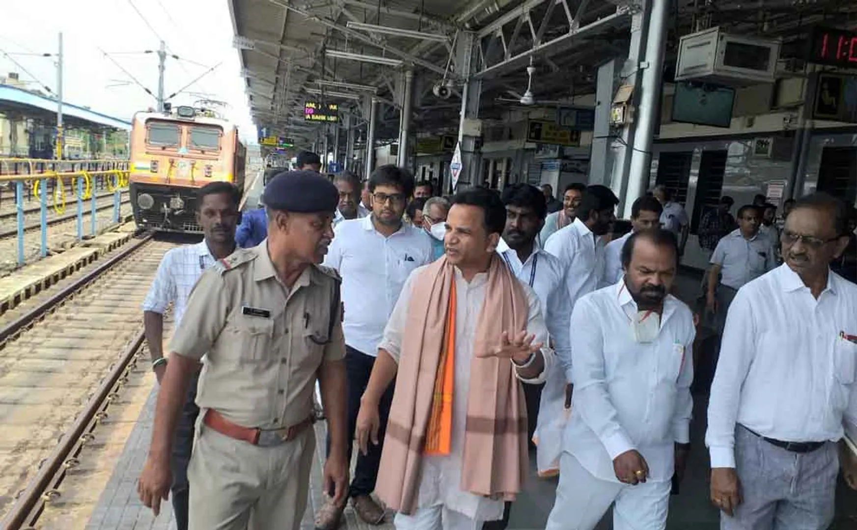 Passenger safety team inspects Trichy railway station