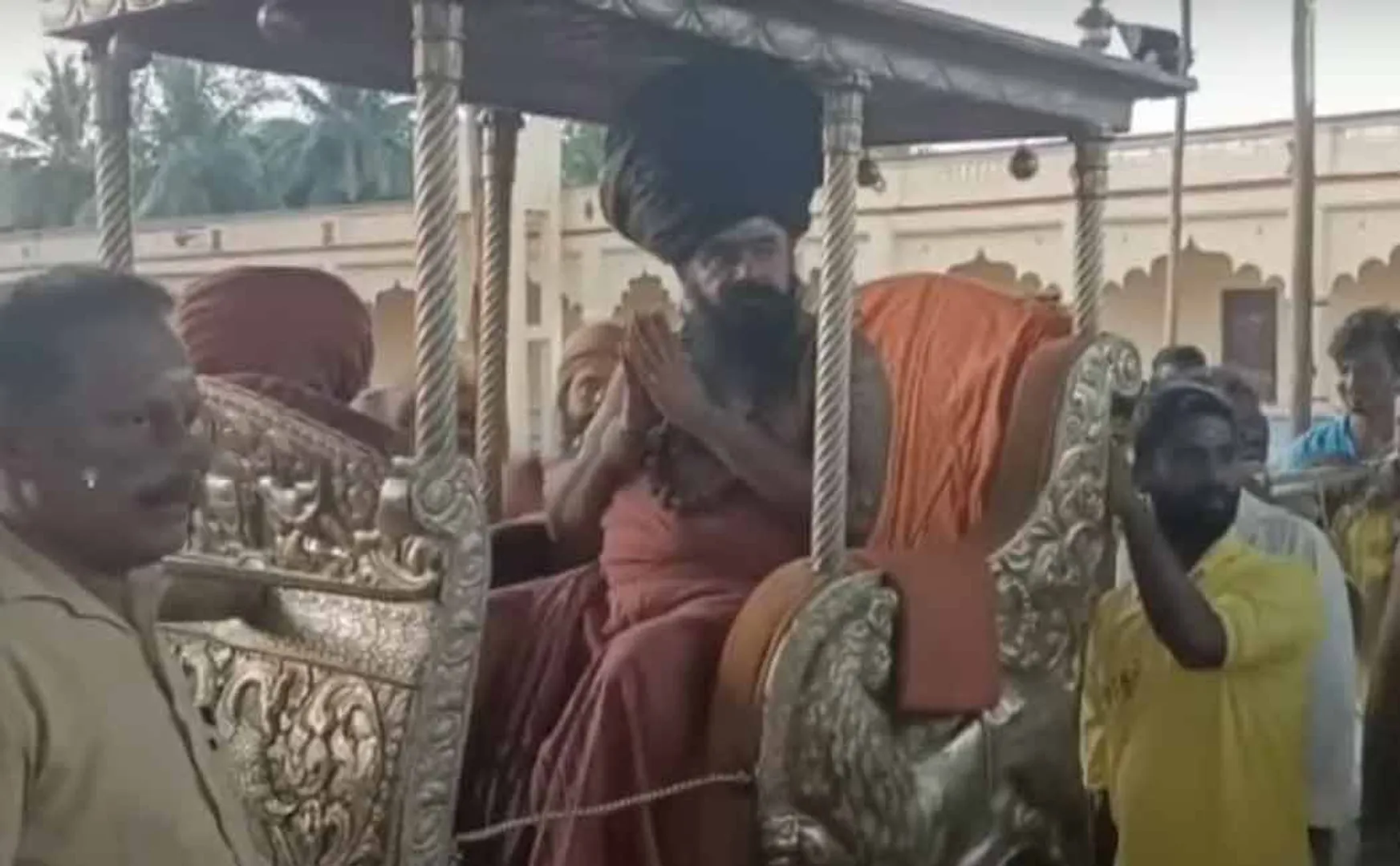 Dharmapura Aadeenam