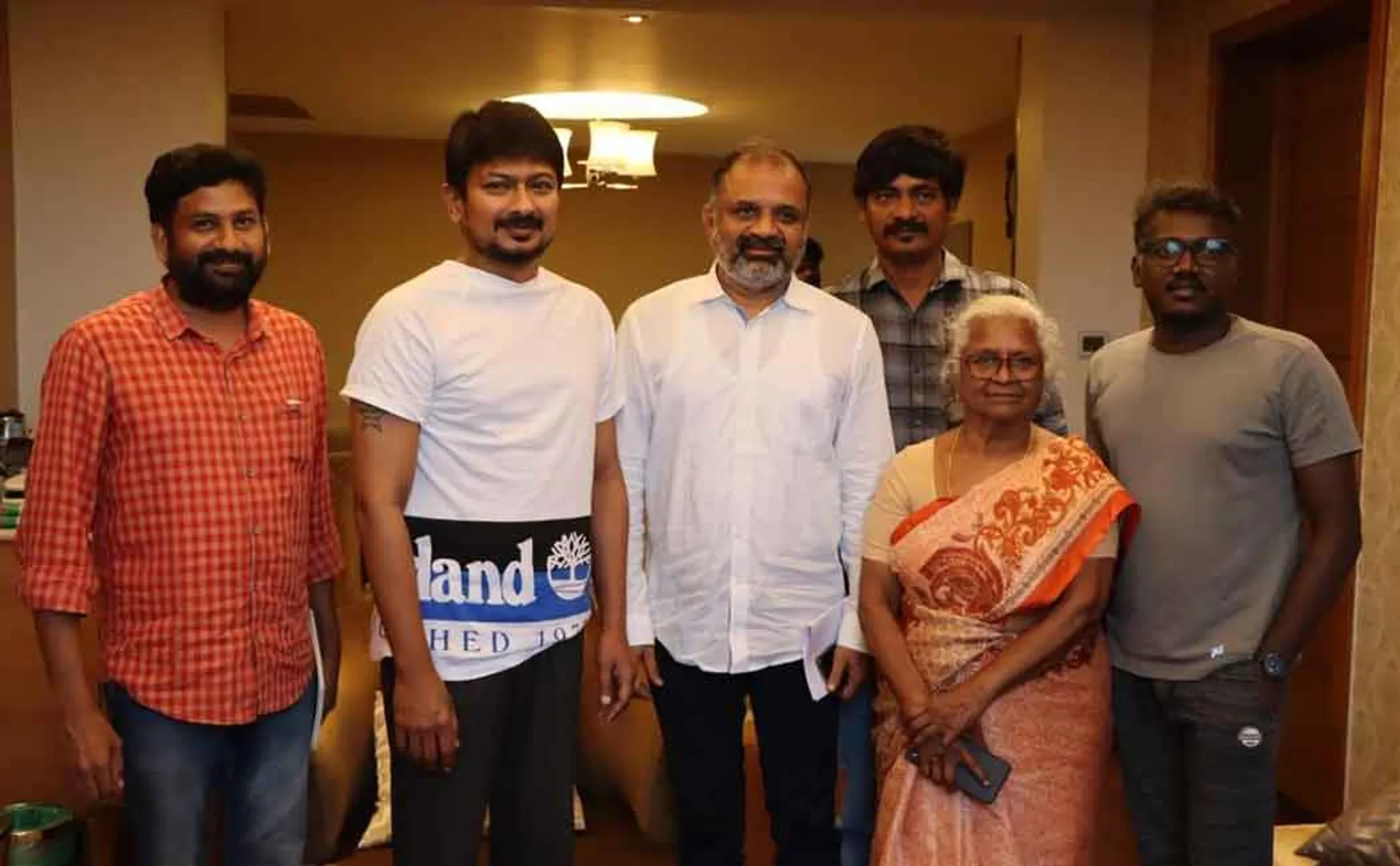 Perarivalan and aruputha ammal met udhayanithi stalin 