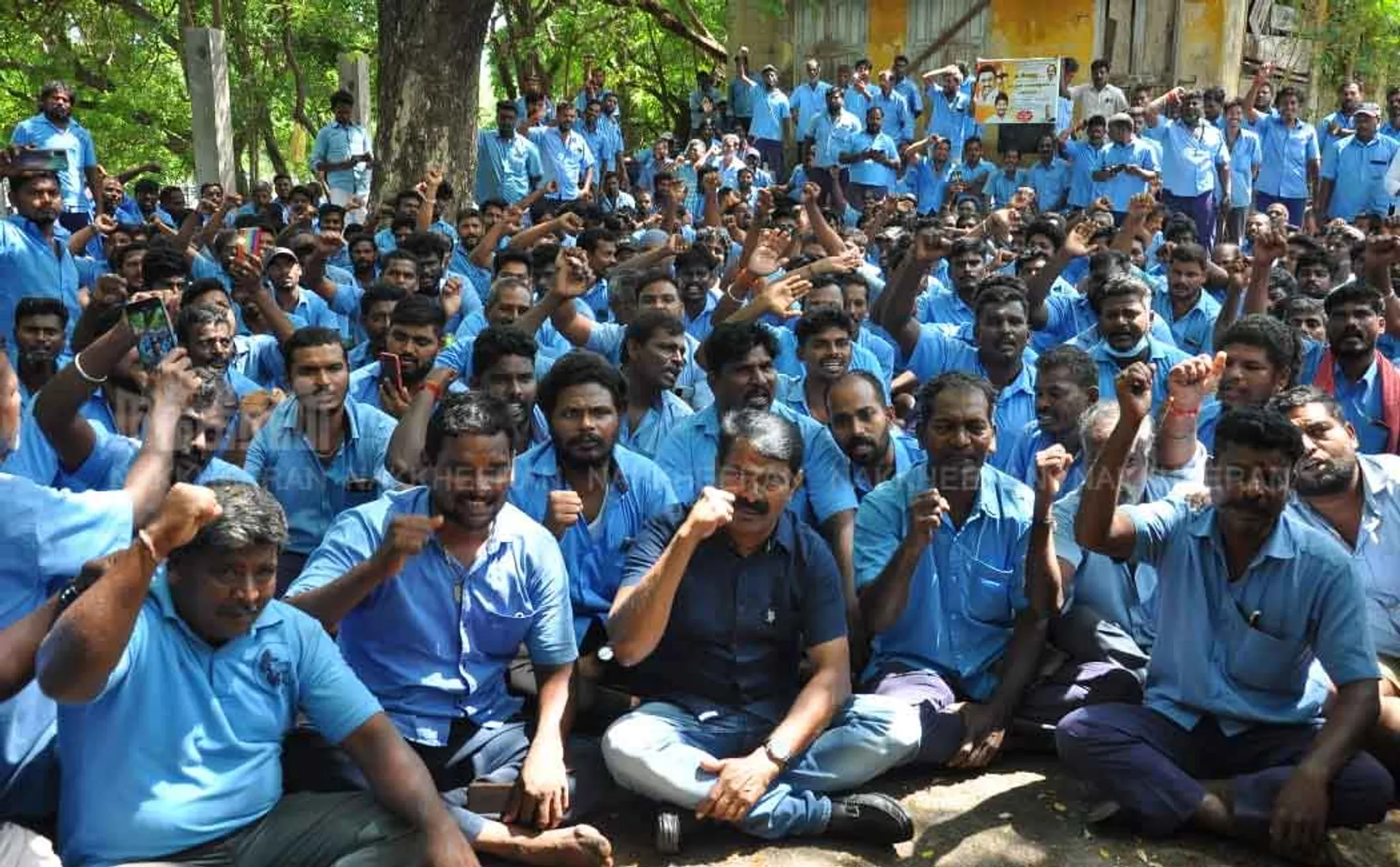 Workers struggle for permanent jobs! Seeman   support! 