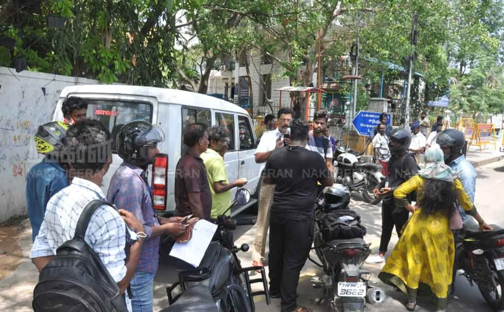 fine for non helmet  