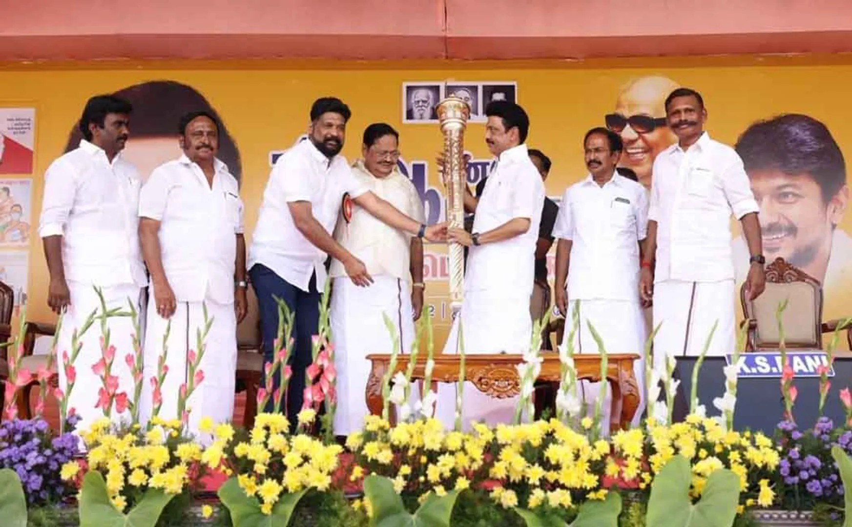 Which is the Dravidian model? Chief Minister MK Stalin's explanation! Volunteers are excited !!