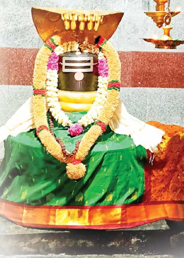 /idhalgal/om/kurinjipadi-kumbheswarar-strengthens-father-son-relationship-pao-balajiganesh