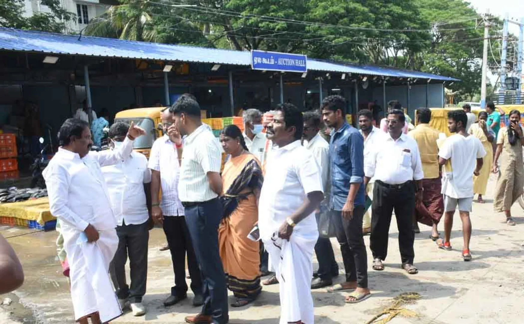 Is the public place hygienic? Mayor inspect 