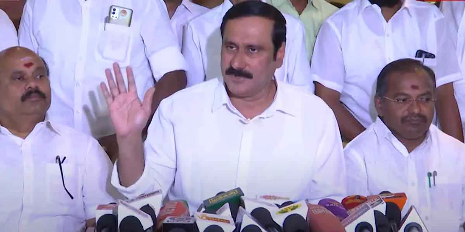  '' One position on Monday is another position on Saturday ... This is where the government stumbles the most ... '' Pmk Anbumani Ramadas