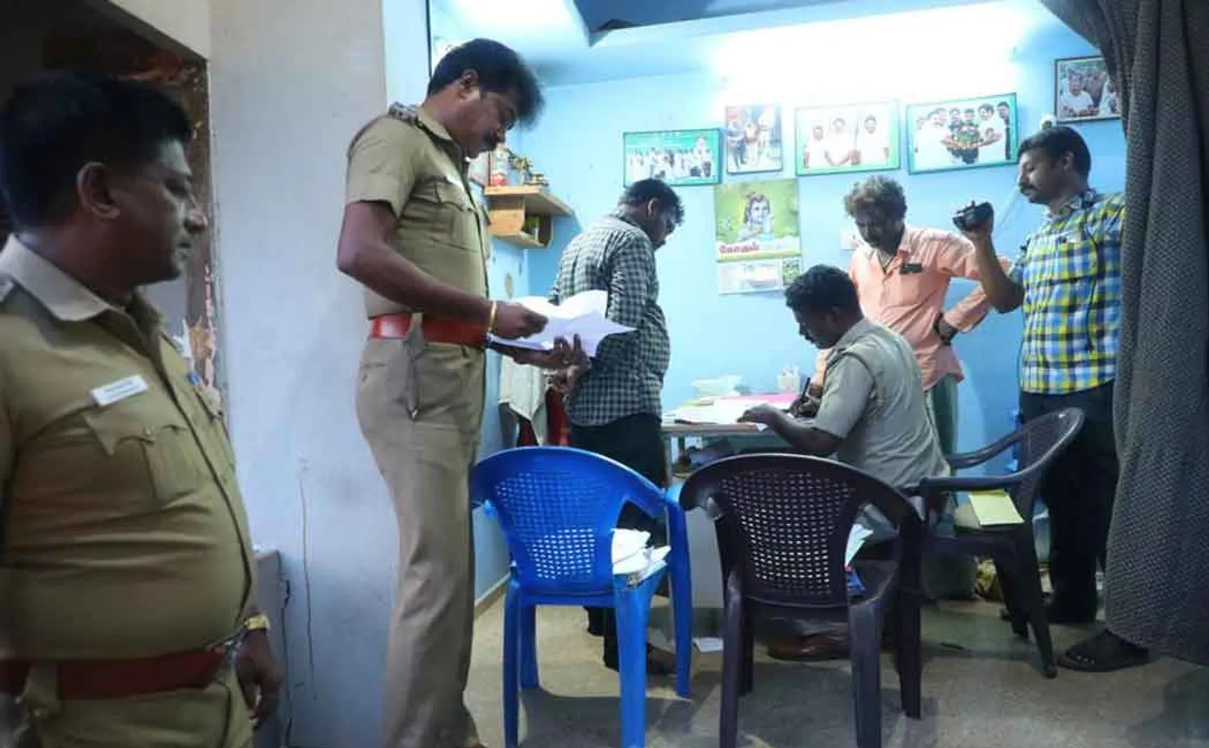 Debt complains on ADMK member 