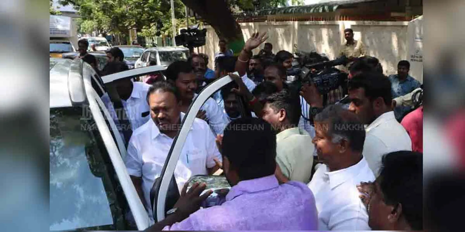  "Your request will be granted ..." - Dindigul Srinivasan responds in EPS style!