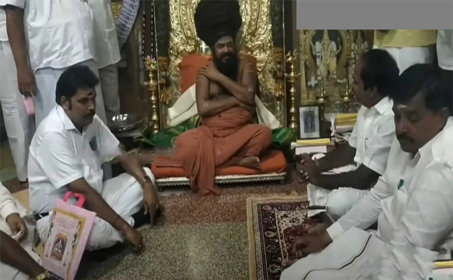 Blessed Minister meets Dharmapuram Aadeenam!