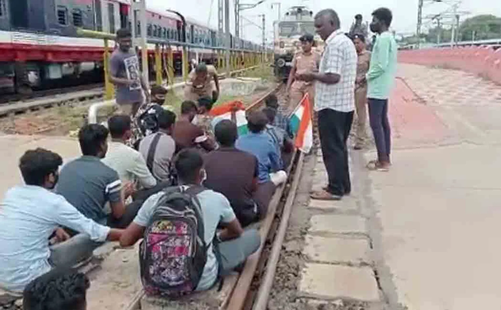 ‘Agnipath’ project! Youth struggle in Trichy!