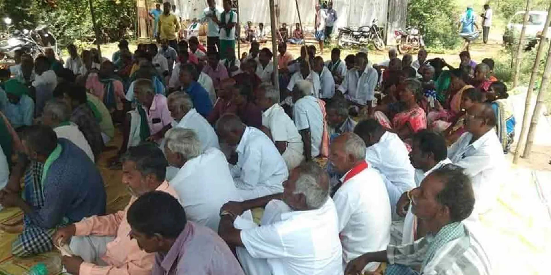 Sugarcane farmers wait in front of the sugar mill!
