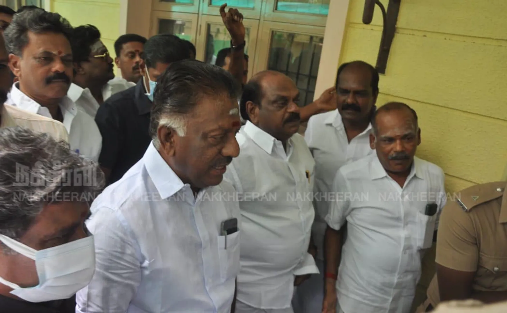 "Permission should not be given to the AIADMK General Committee" - O. Panneerselvam petition!