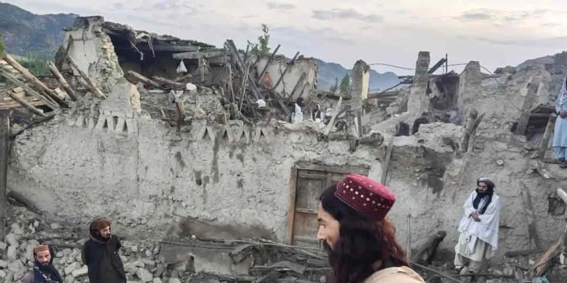 Powerful earthquake shakes Afghanistan