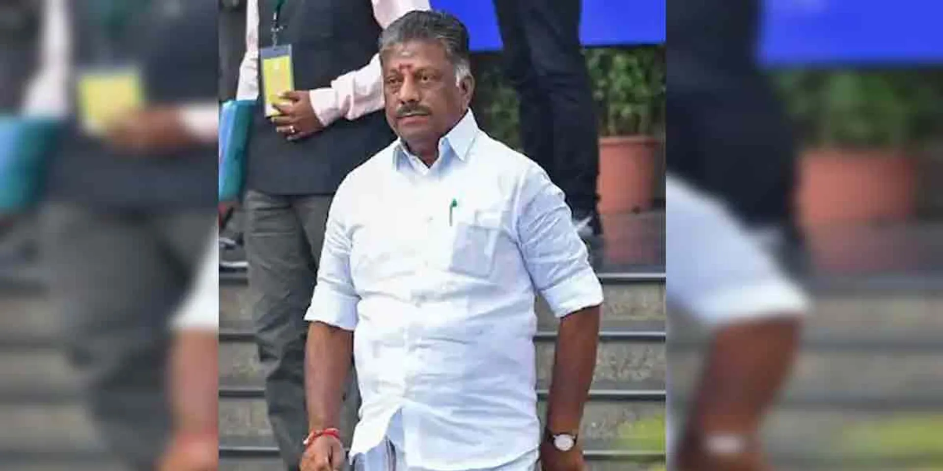 '' Anarchy in the AIADMK ... Daruma will win again '' - OBS tweet!