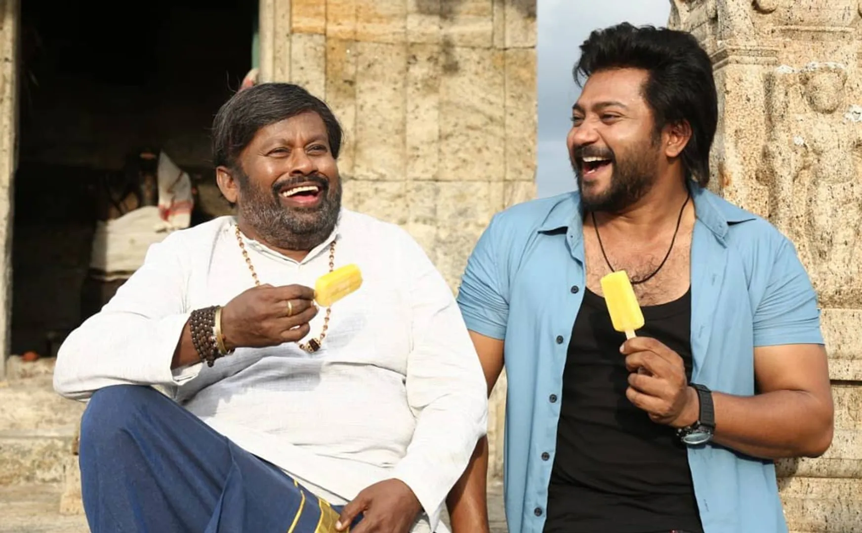 actor Senthil and his son ManiPrabhu join bobby simha Thadai Udai movie