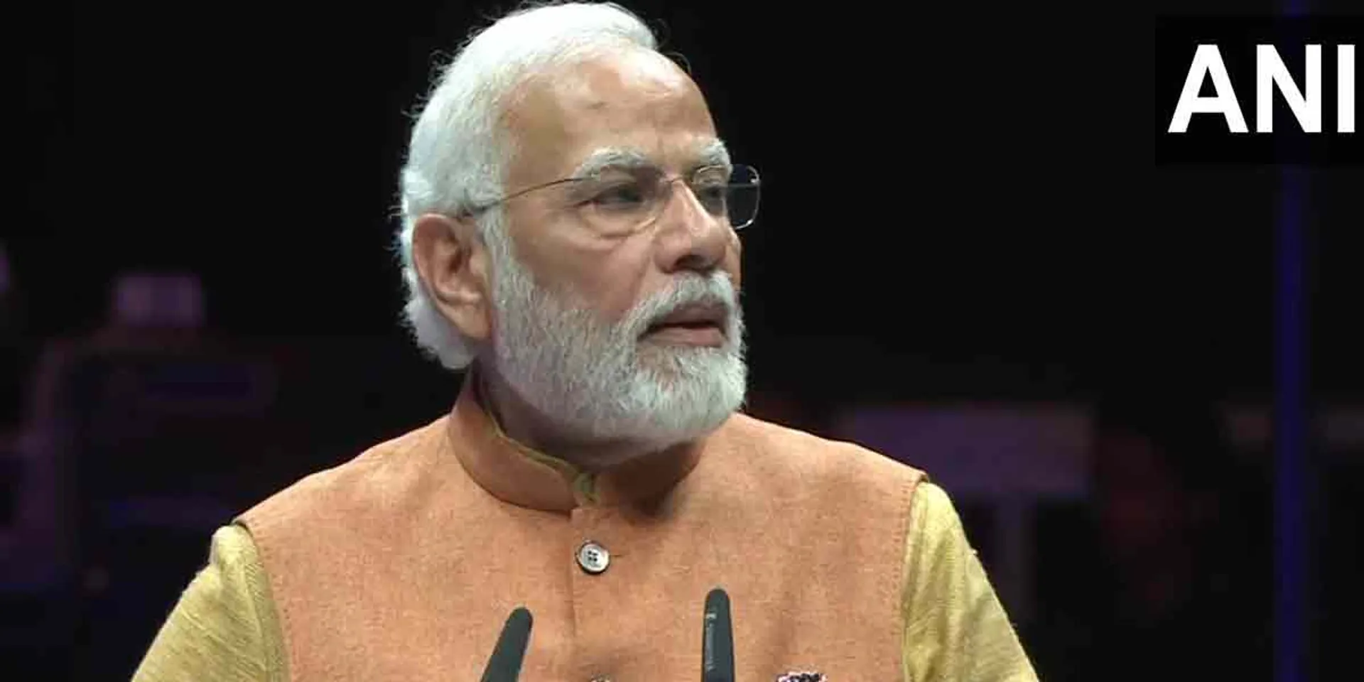  '' India leads the world ... '' - Modi's speech among Indians living in Germany!