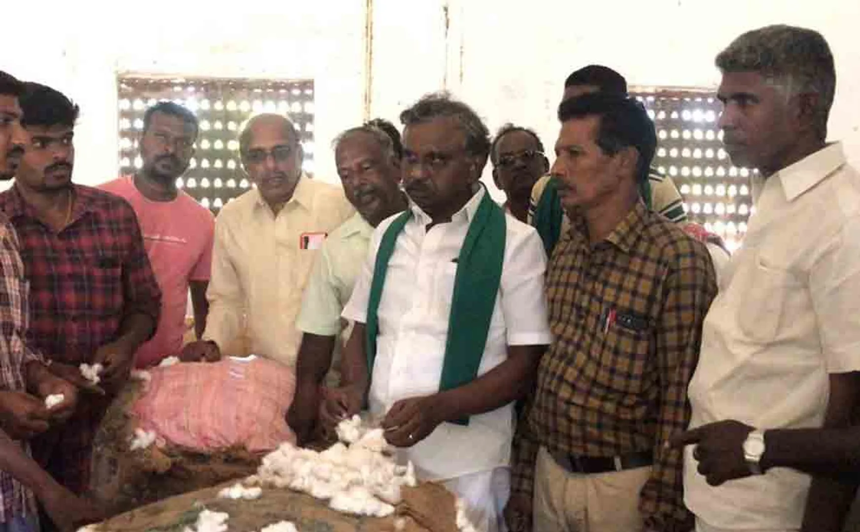 "We need to stop the looting of middlemen in the procurement of cotton" - PR Pandian