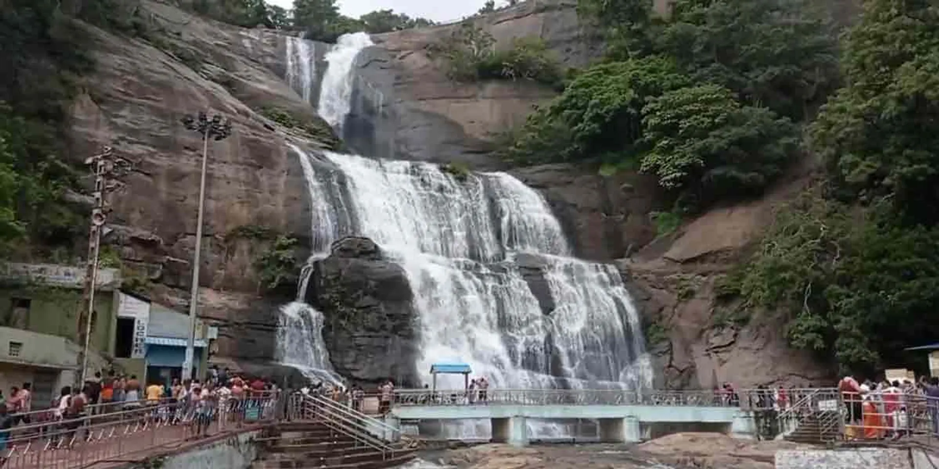 Rainy season pours and falls... Bathing prohibited!