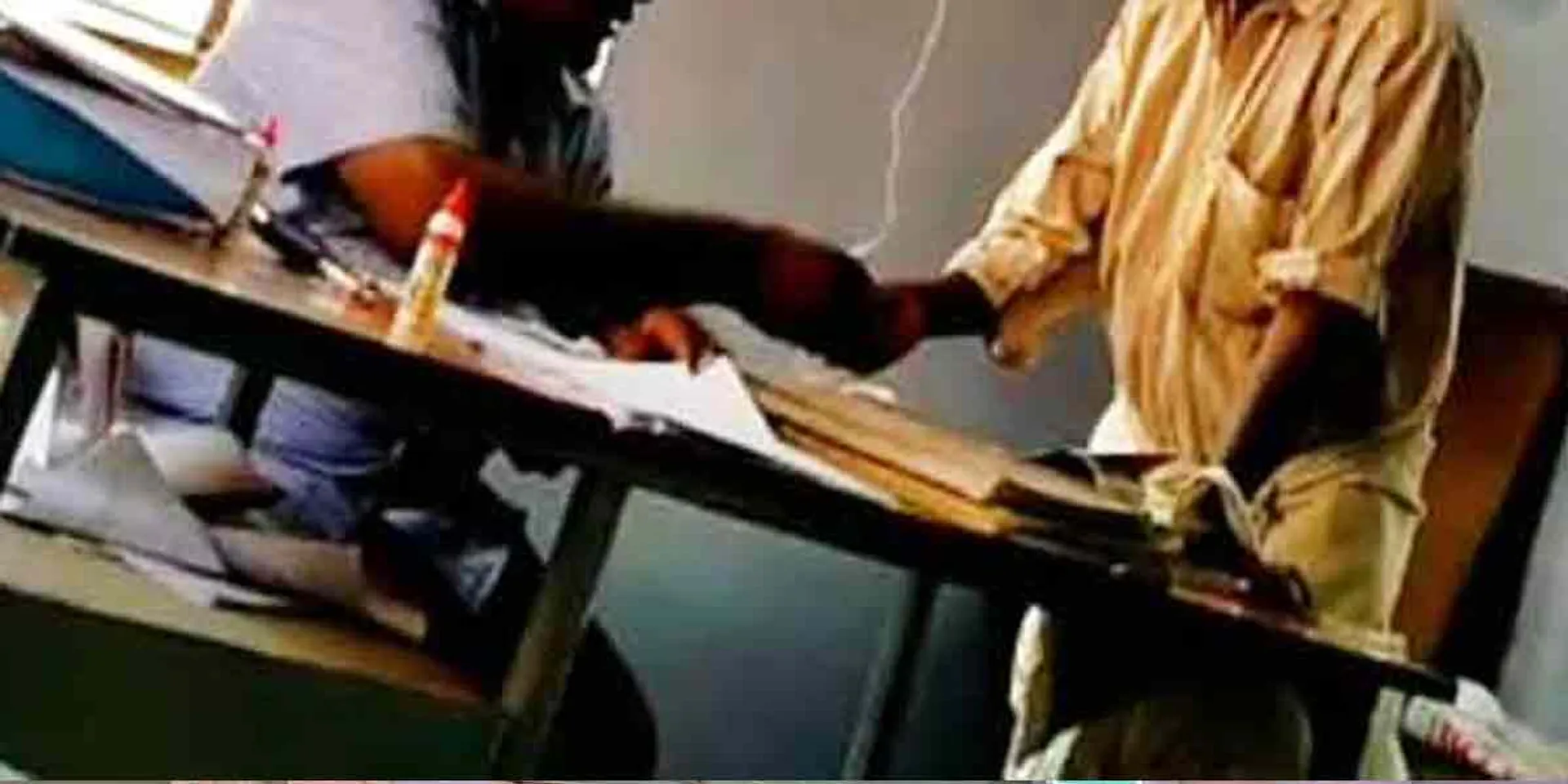  Action raid in irrigation department office... Inquiry to engineers in bribery complaint!