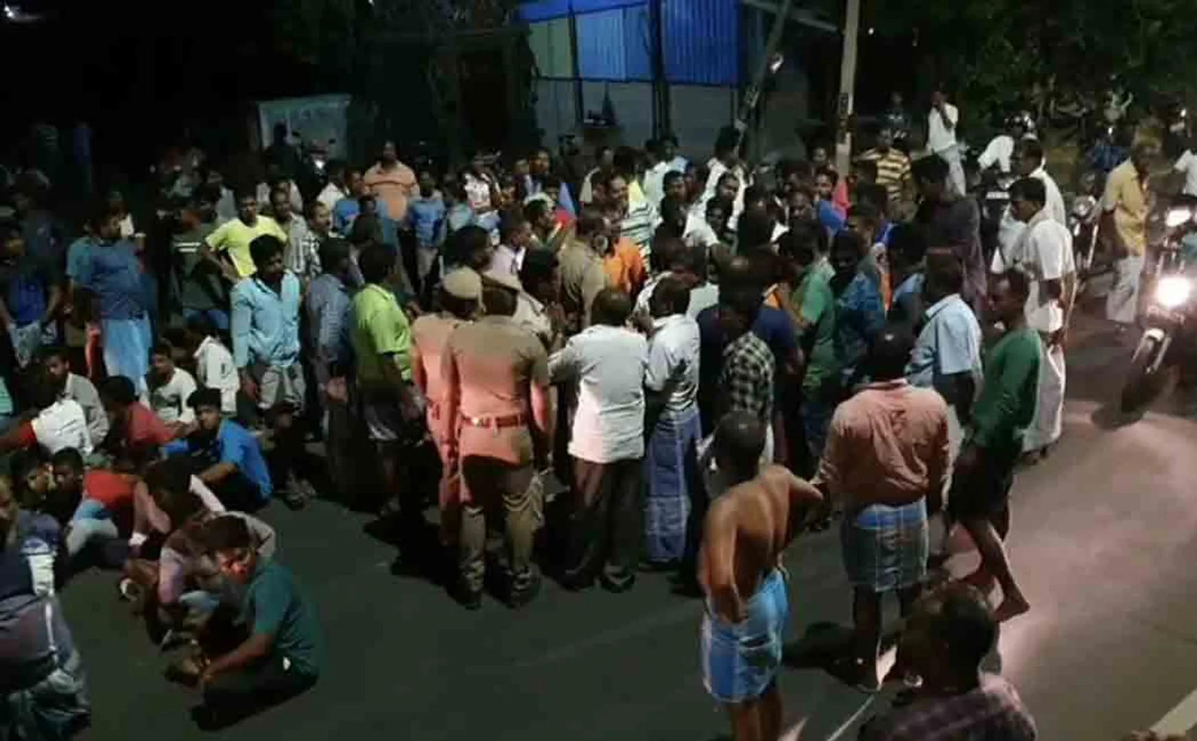 Clash between fishermen!  tension in nagapattinam district 
