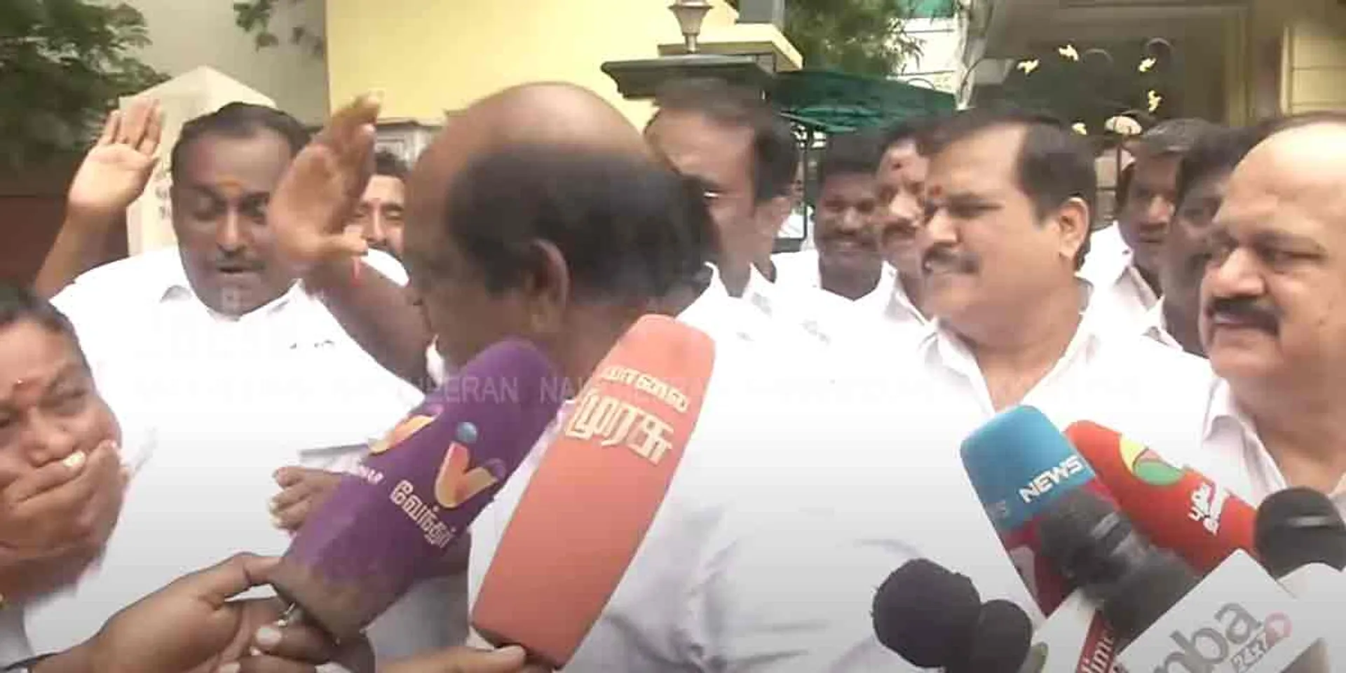 The Vaidhyalingam rushed to beat... The volunteer covered his mouth in fear!