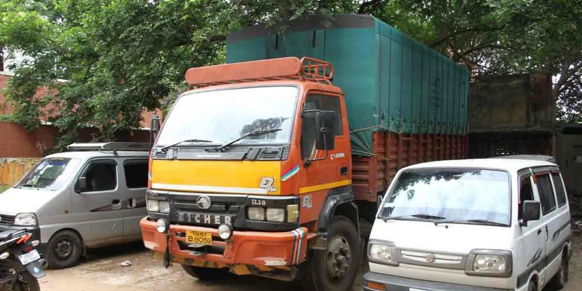 13 tons of ration rice tried  to Kerala seized!