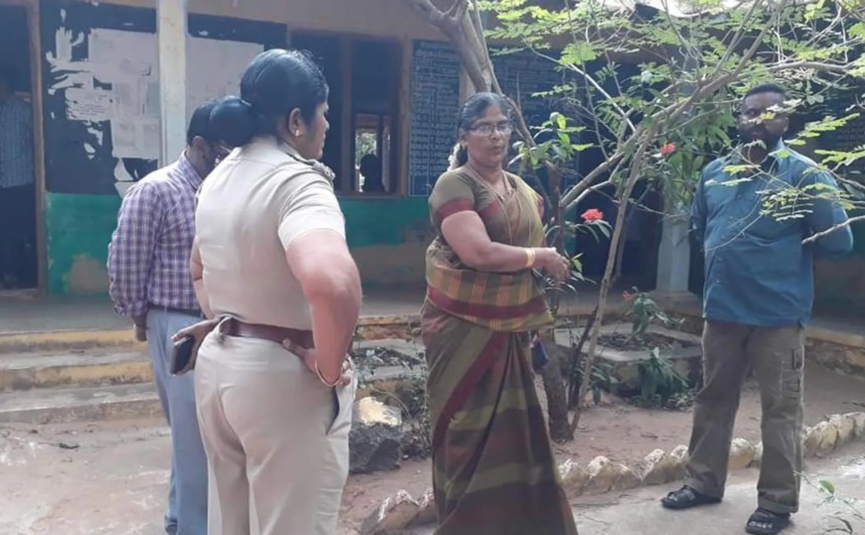 drug gang attacked school students