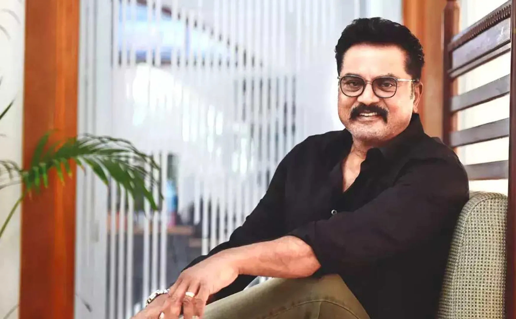 say no to drugs sarathkumar 'aazhi' movie first look poster released by vijay sethupathi