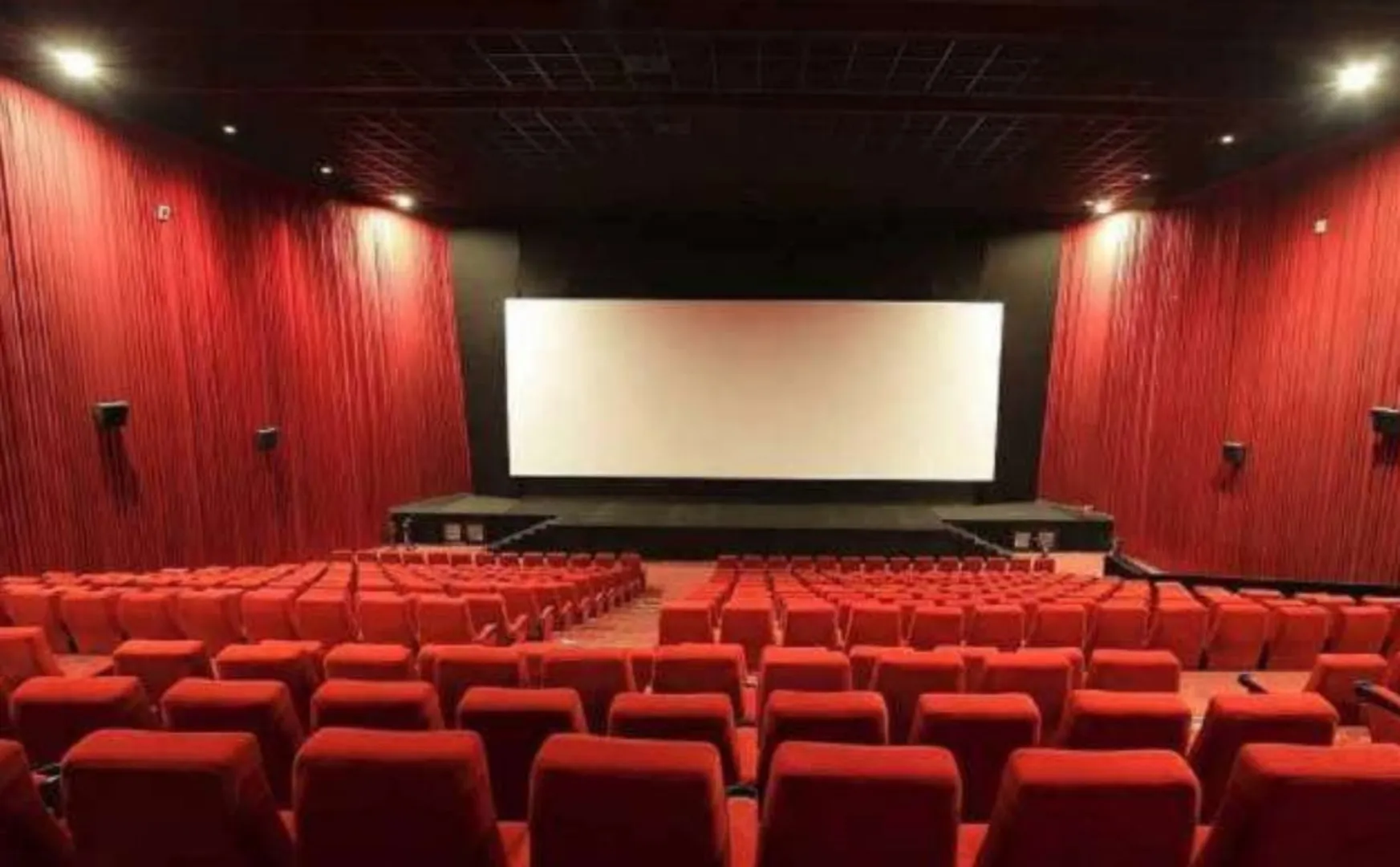 400 theater closed andhra pradesh