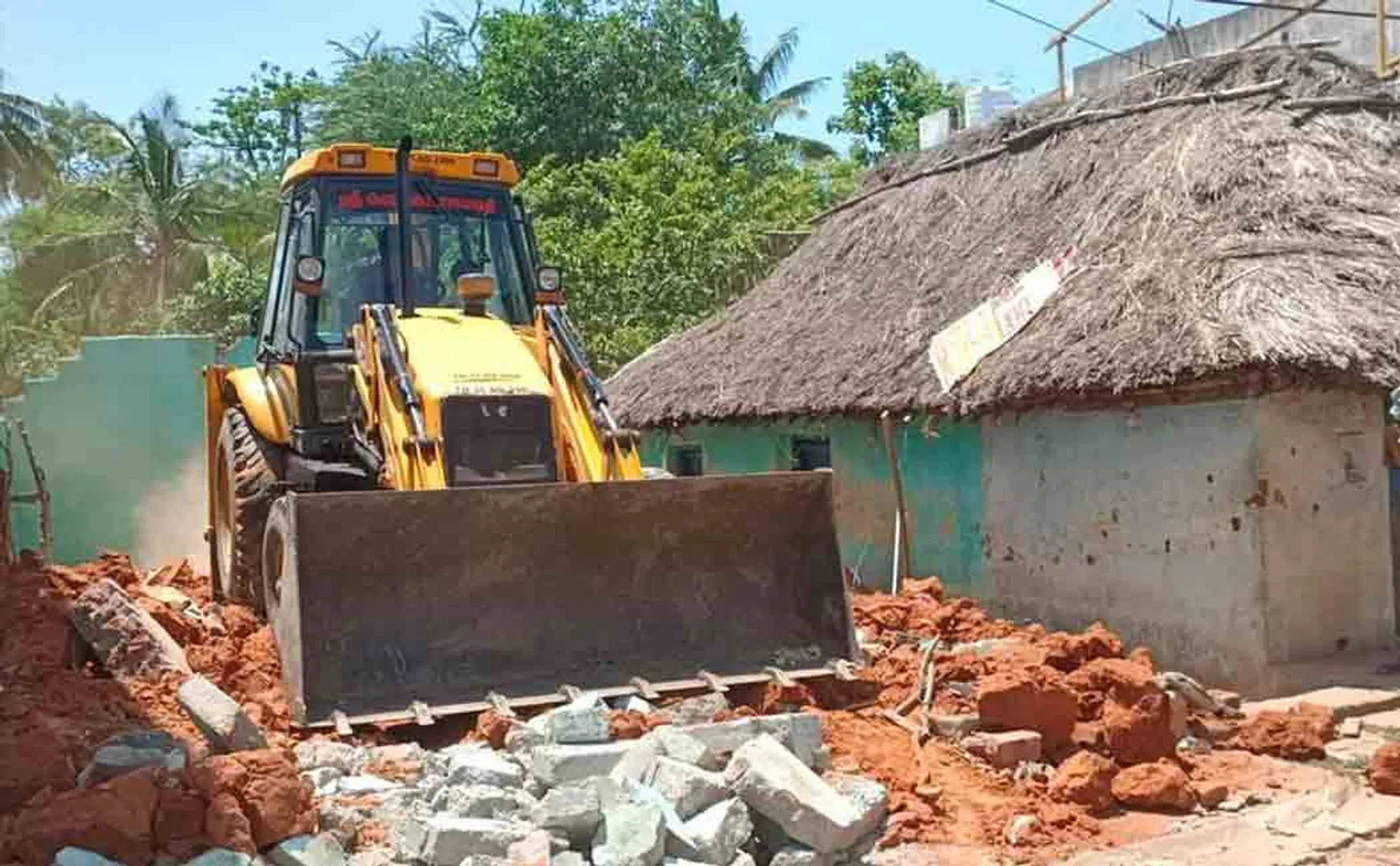 Demolition of the houses built encroaching on the lake by JCP!