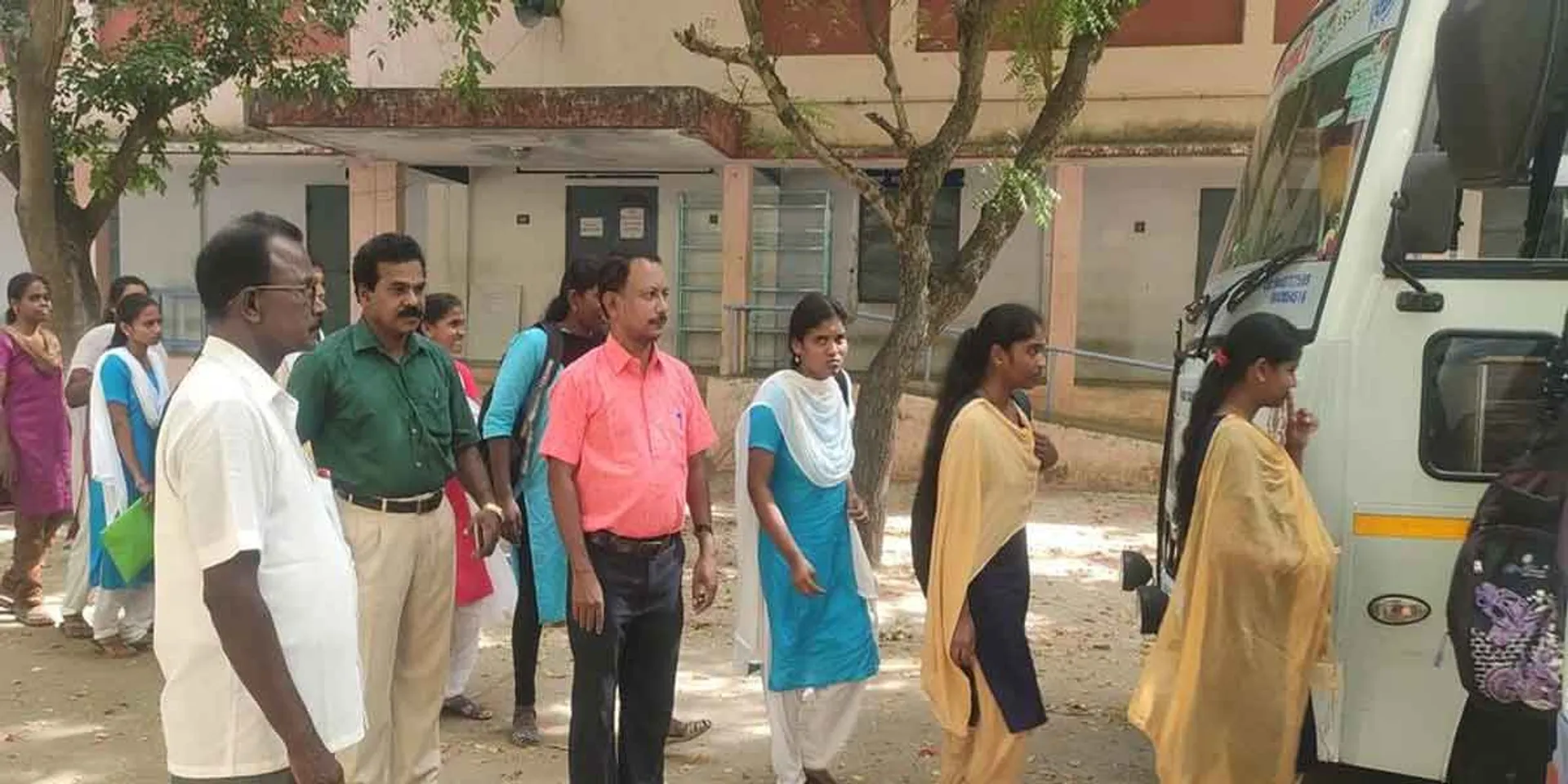  Govt school organized van for NEET students writing remotely!.