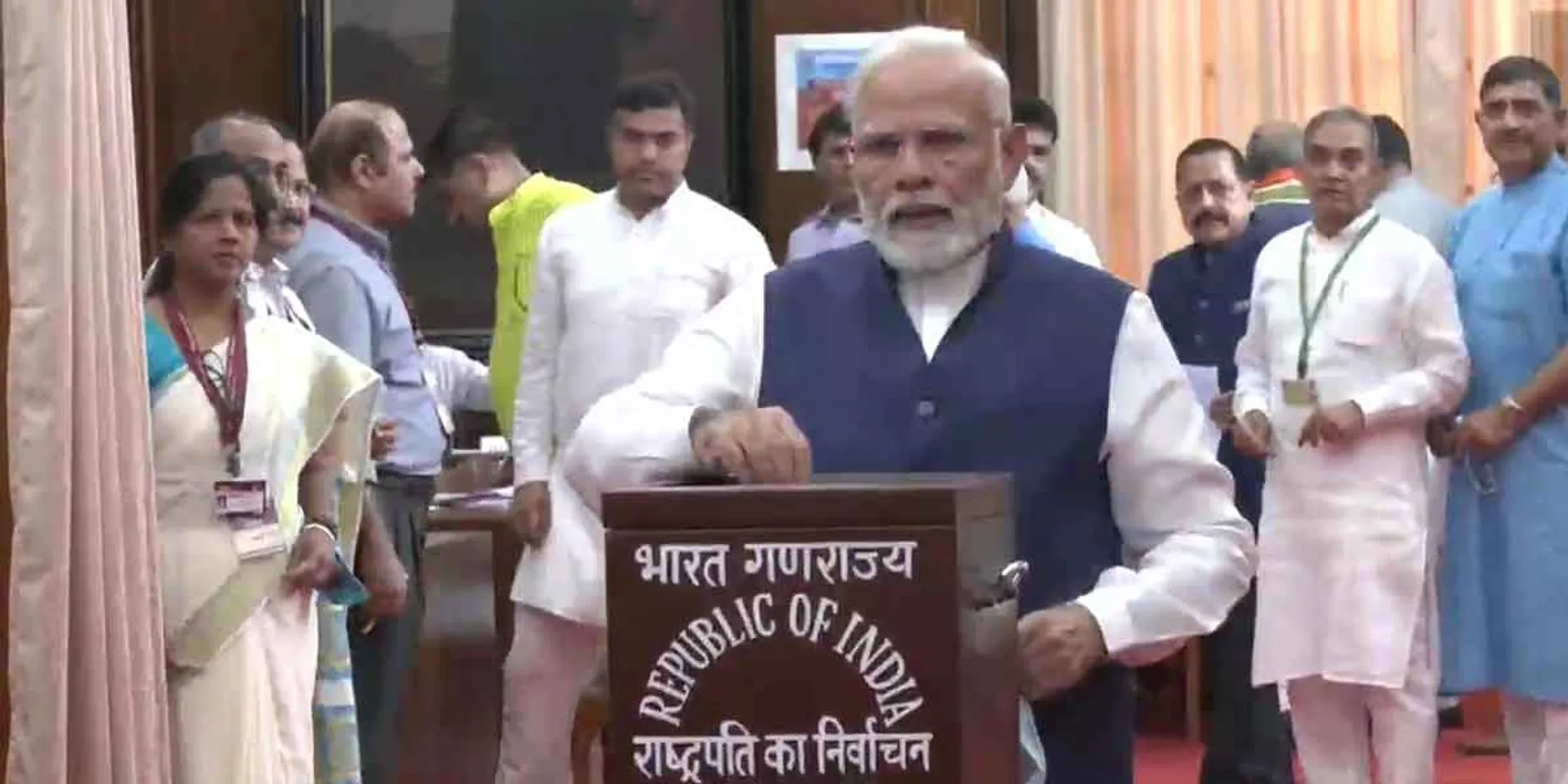 Presidential Election... Prime Minister Modi Voting!
