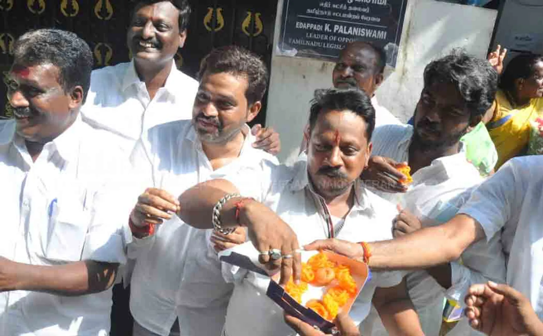 ADMK Office issue EPS supporters 