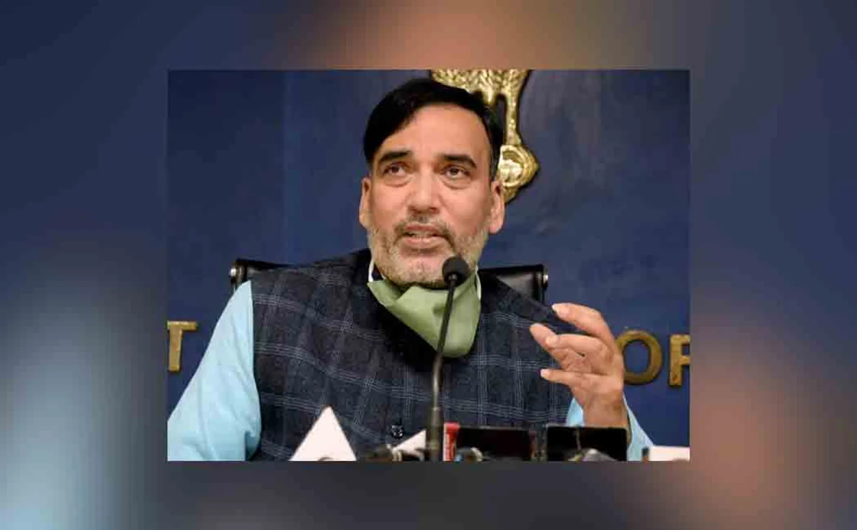 The country's economy is falling! AAP Minister Warning!