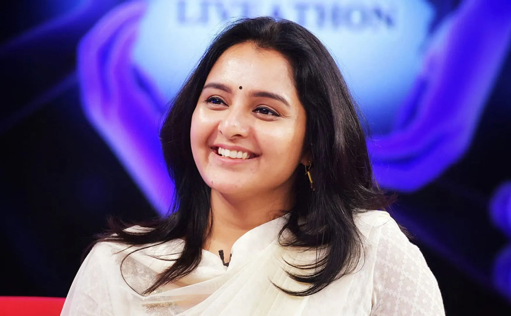 Manju Warrier left from prithiviraj film kaapa