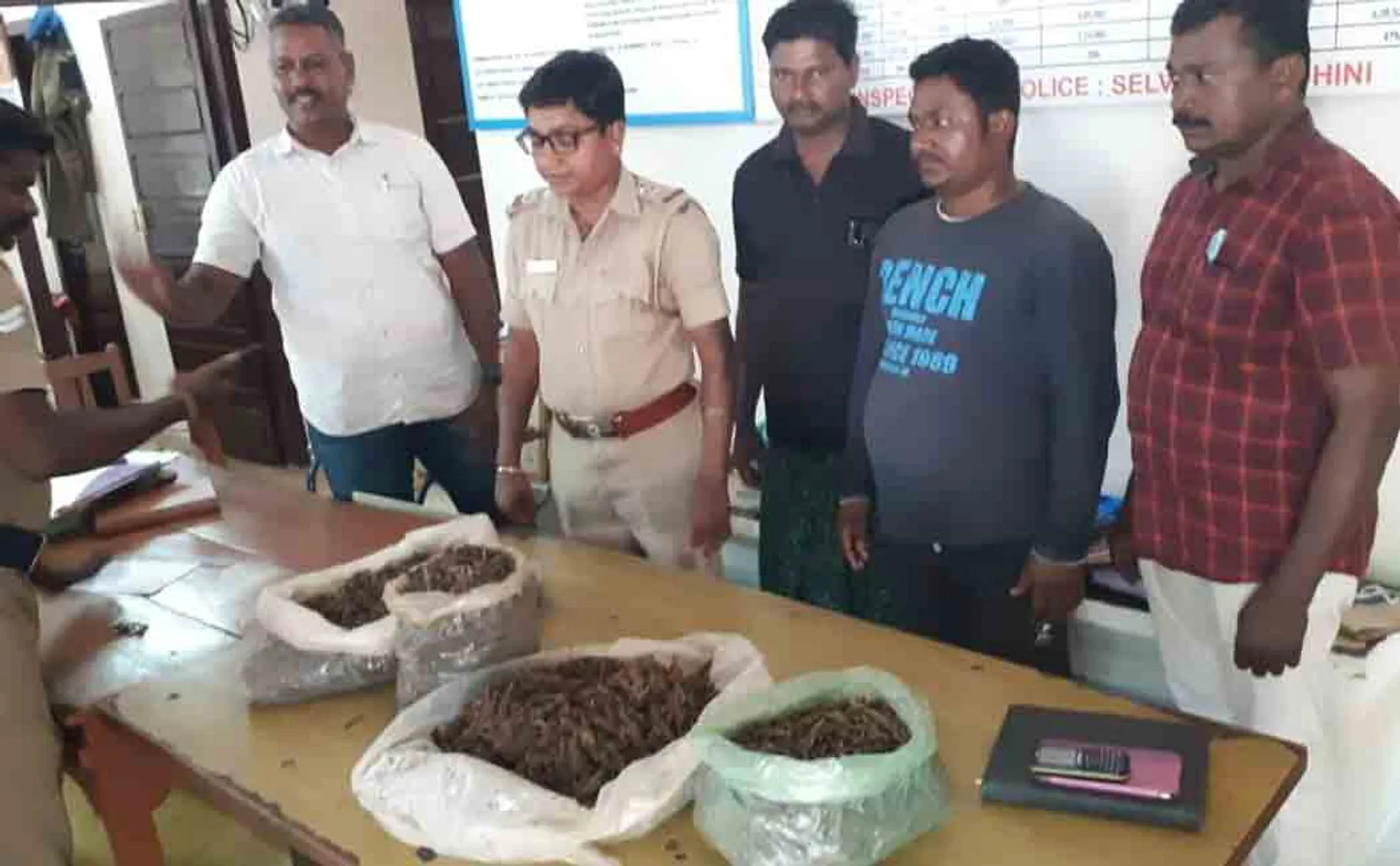 Cannabis seller arrested! Warned police superintendent!