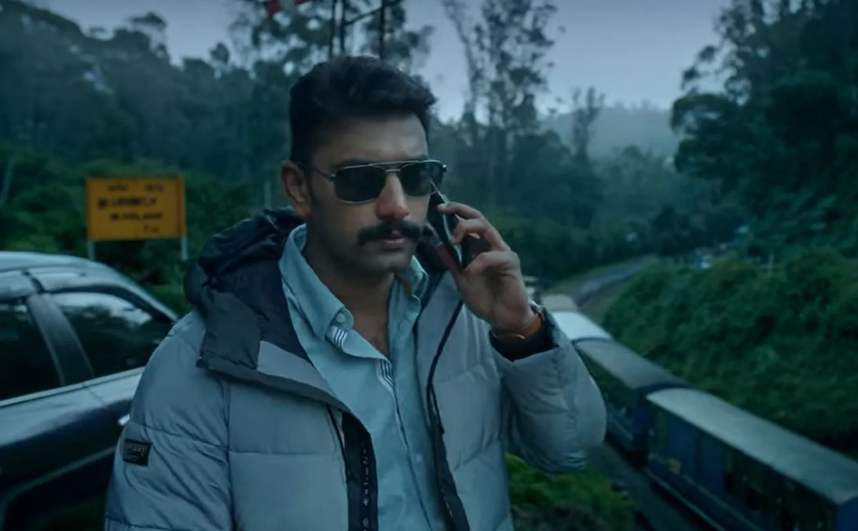 | Arulnithi in diary movie trailer released