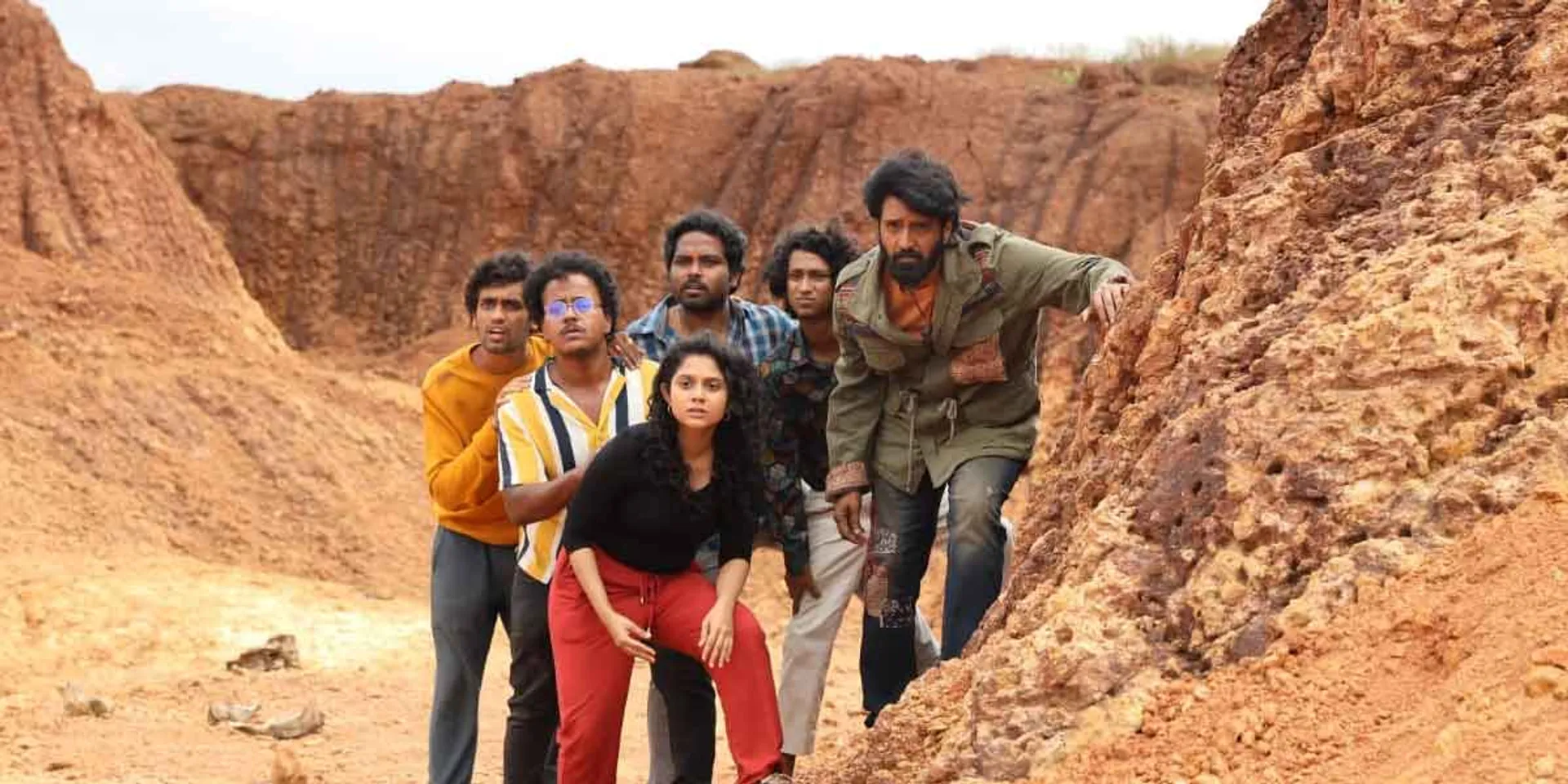 Did Santhanam's new venture give success..? - Gulu Gulu Review