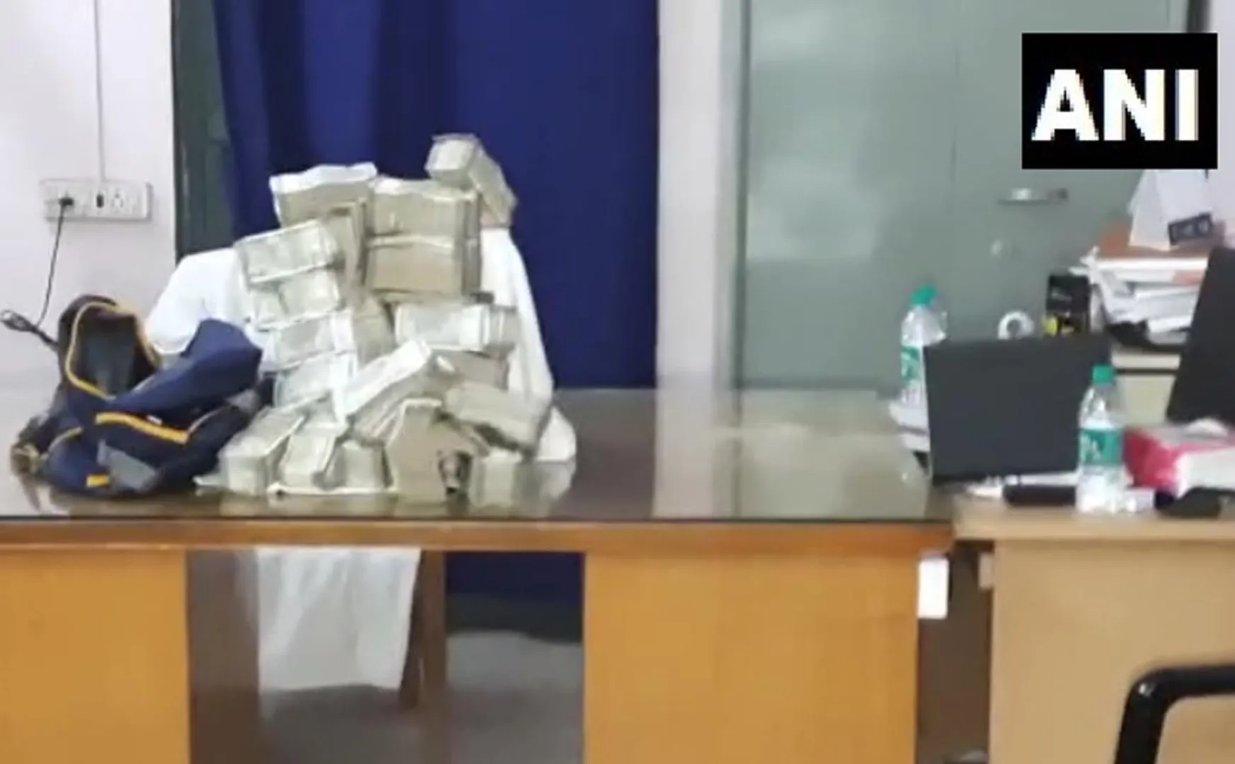 Congress legislators stuck with money!
